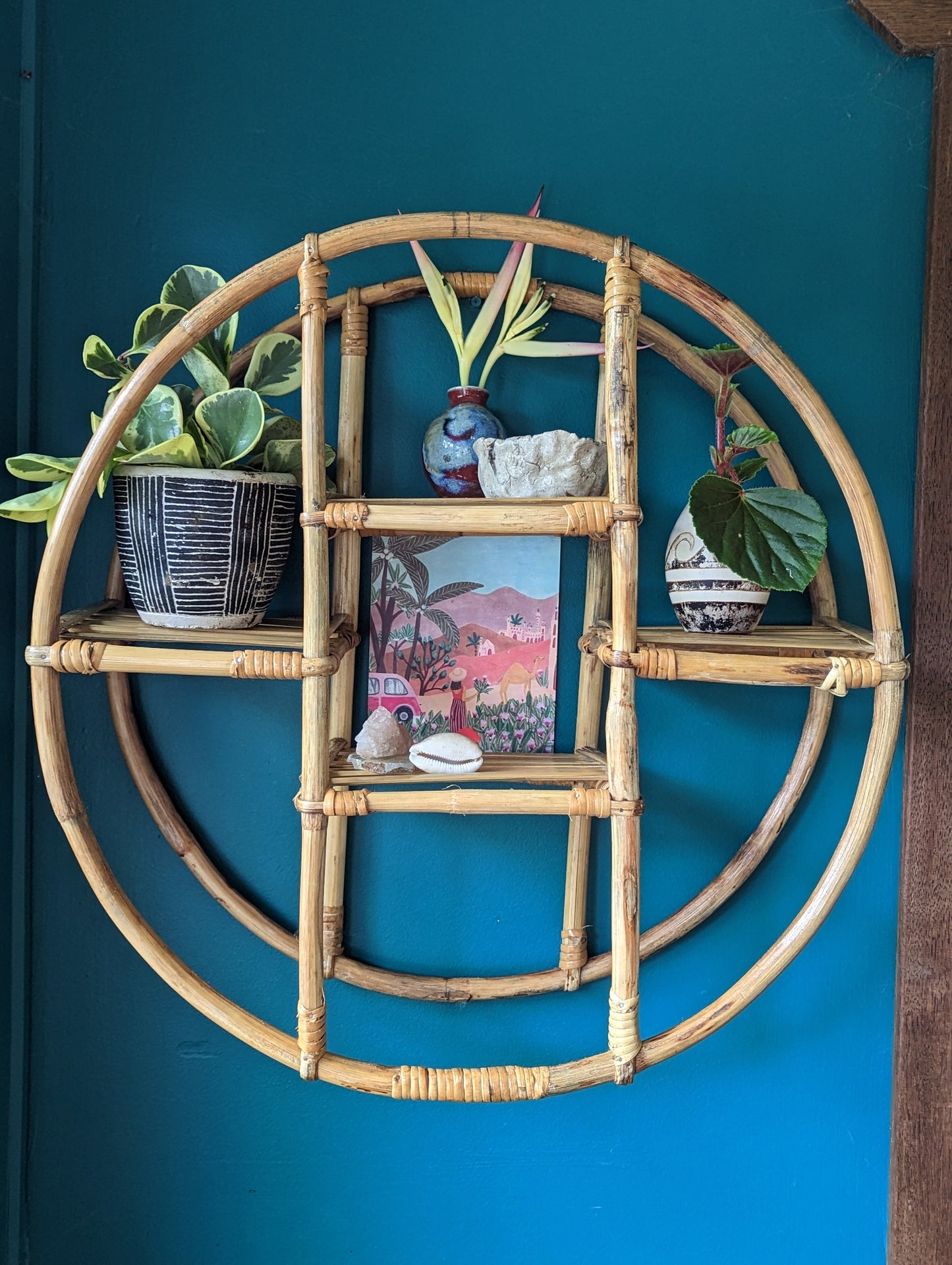 The Round Wall Shelf