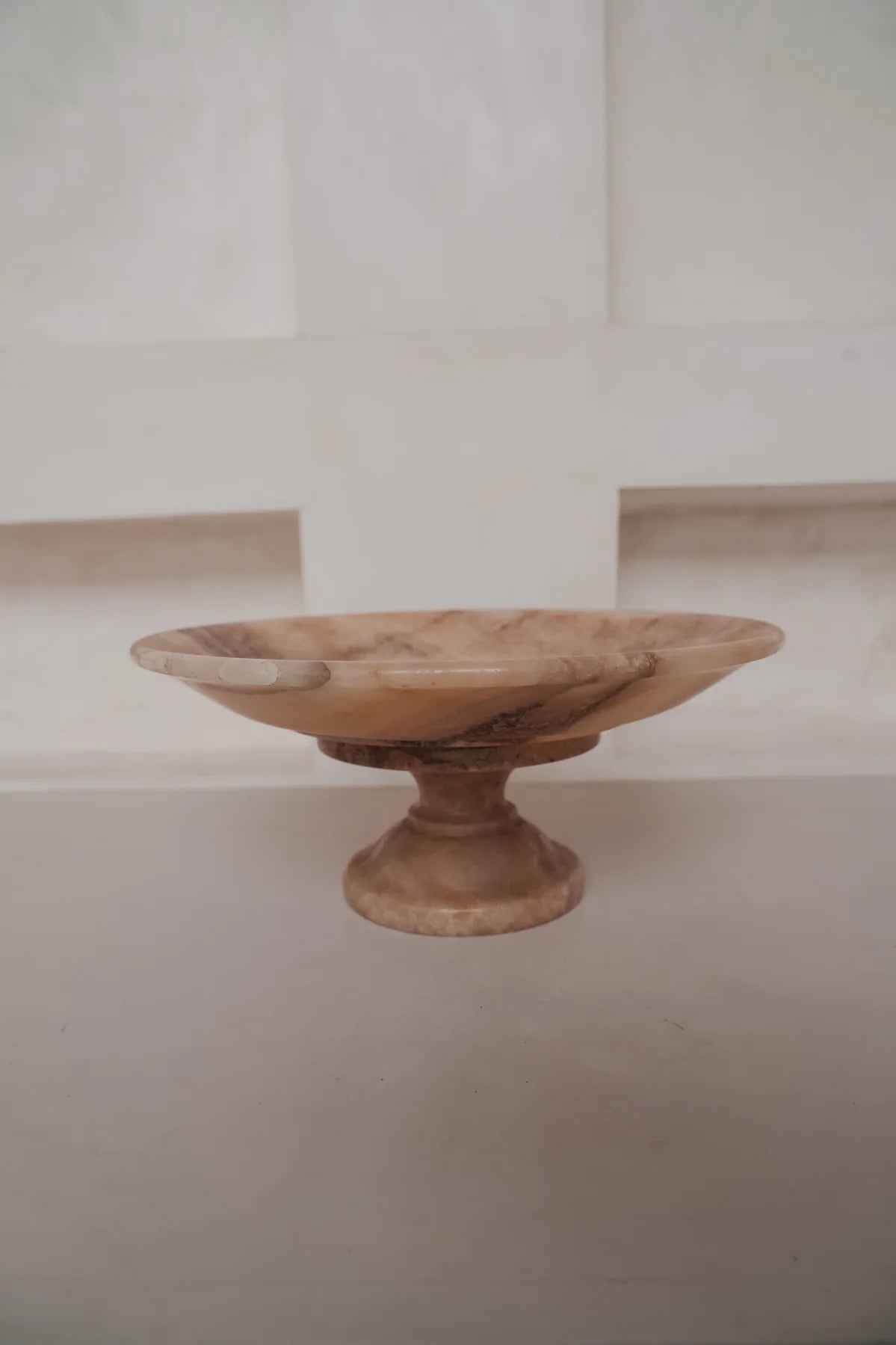 The Onxy Pedestal Dish